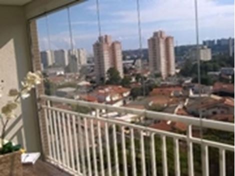 Envidraçamento de Sacadas no Planalto Paulista